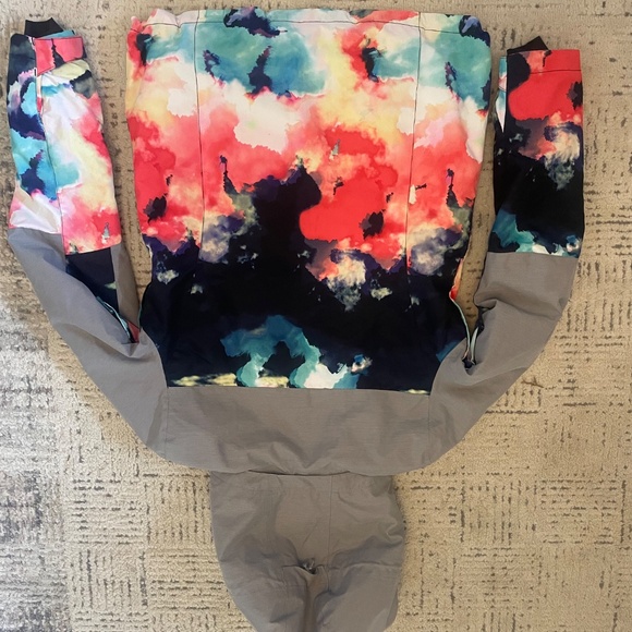 Roxy Ski & Snowboarding Jacket - Picture 5 of 5